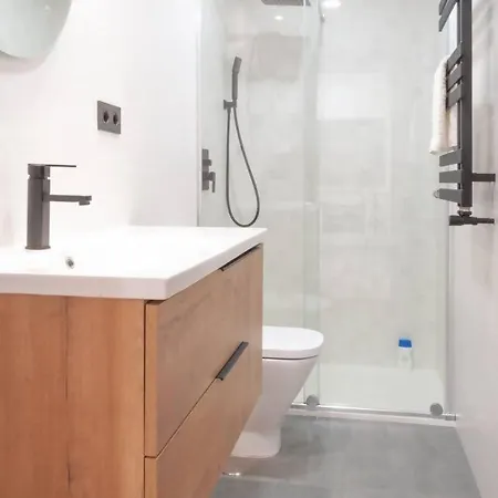 Apartment Avg Begona 30 *